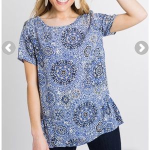 NWT short sleeve ruffle blouse -Blue Door Boutique